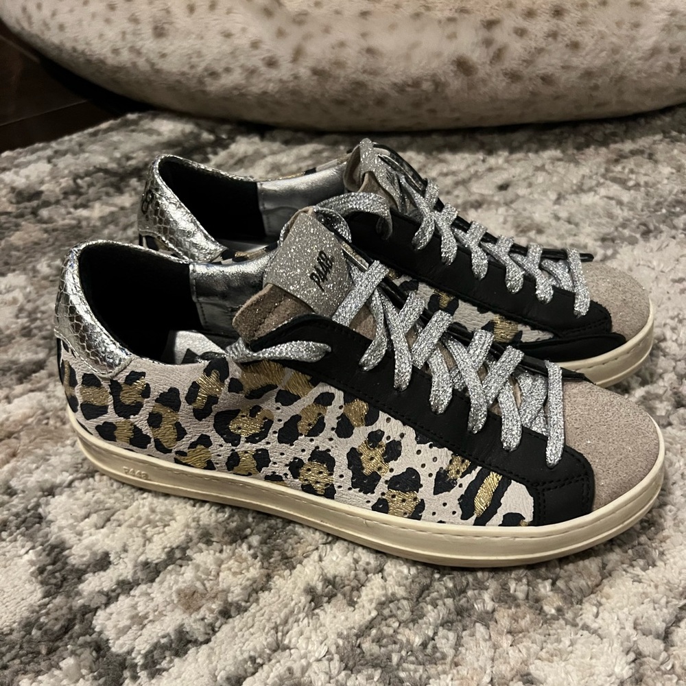 P448 Size 6 Leopard print sneakers